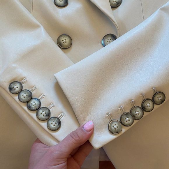 Veronica Beard Miller Dickey Faux Leather Jacket Blazer in Ecru - Size 2 - Picture 11 of 16